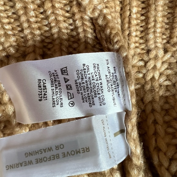 Sweater - Picture 6 of 8